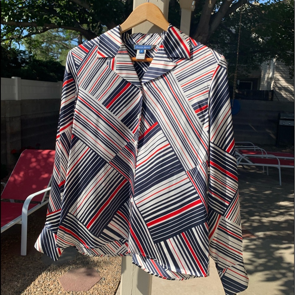 Austin Reed 100% silk long sleeves button down shirt white, navy, red size 4